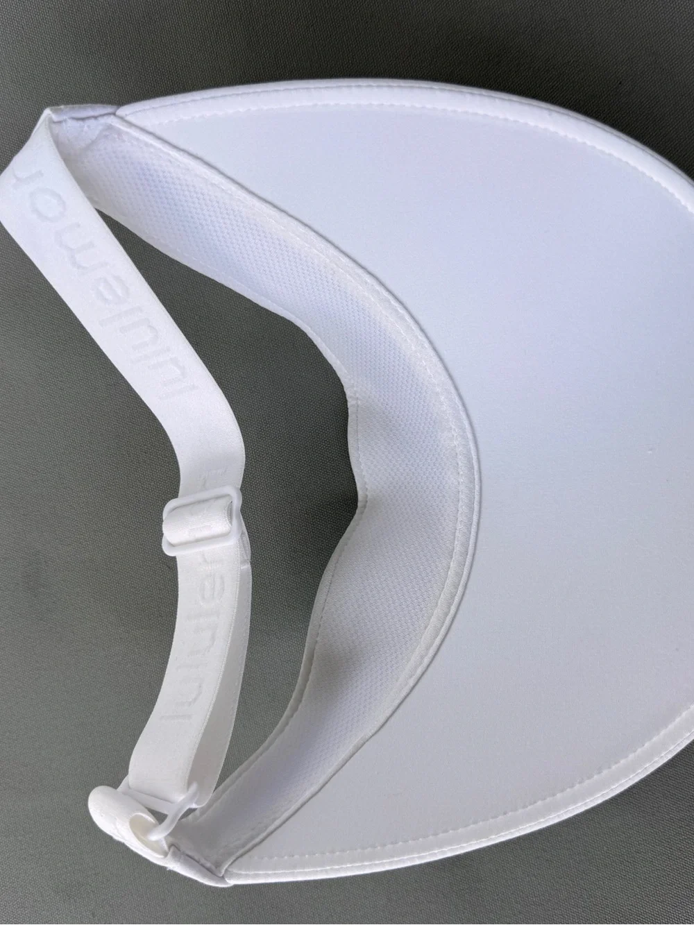 Lululemon Fast Paced Wide Band Running Visor